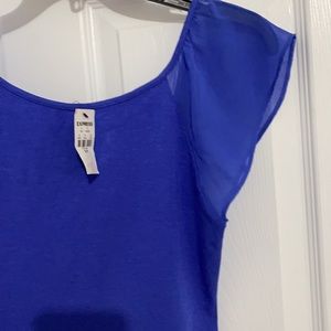 Two T-shirts in Black and Blue by Express